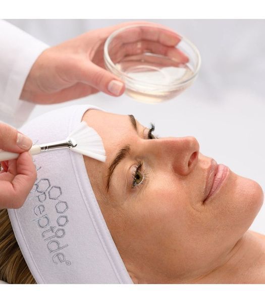 HydroPeptide Cleansing Gel 200 ml Очисний гель з ефектом тонізації для зняття макіяжу, демакіяж засіб глибокого очищення 36950 фото